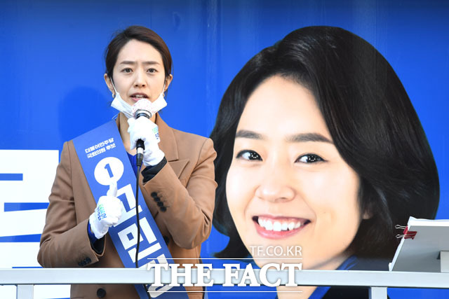 유세 펼치는 고 후보