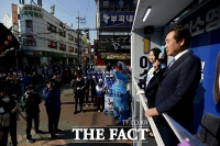 [TF포토] 이소영 후보 지원 유세하는 이낙연