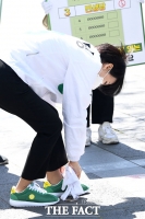 [TF포토] 민생당 김정화, 신발도 '깔맞춤'