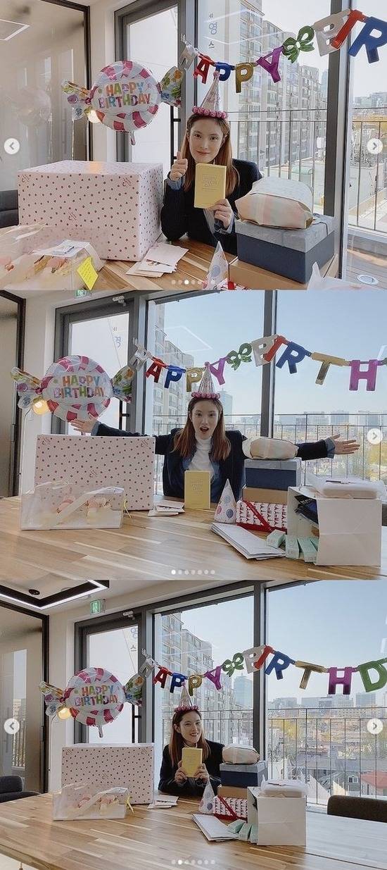 가수 거미가 생일을 맞아 팬들에게 감사의 마음을 담은 손편지를 공개했다. /씨제스엔터테인먼트 SNS 캡처