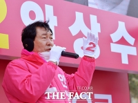 [TF포토] 거리유세하는 안상수 후보