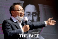 [TF포토] 황교안 지원 유세하는 유일호 전 경제부총리