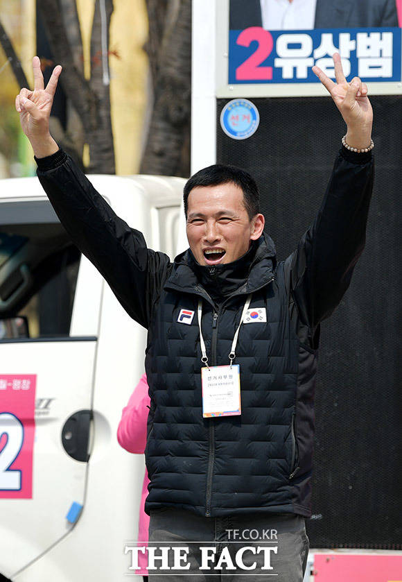 우리 형제 아이가~ 유 후보의 동생 유오성 깜짝 등장!