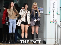 [TF포토] (여자)아이들 미연-소연-수진, '투표하러 왔어요~'