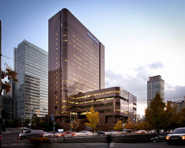 코웨이가 화장품 사업 확장을 선언하며 올해 하반기 신제품 출시와 함께 이커머스를 비롯한 온라인 판매 채널 확대에 나선다고 밝혔다. /코웨이 제공