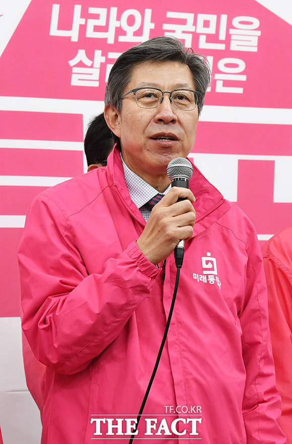 발언하는 박형준 미래통합당 공동선대위원장