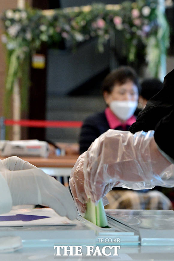 사상 초유의 방역 투표