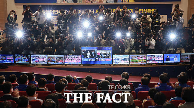 긴장되는 출구조사 발표