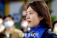 [TF포토] 감격한 고민정