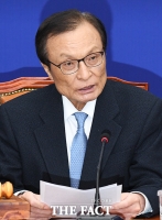 [TF포토] 발언하는 이해찬 대표