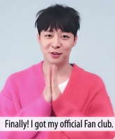  박유천, 대놓고 팬 장사…소통 아닌 돈만 보인다