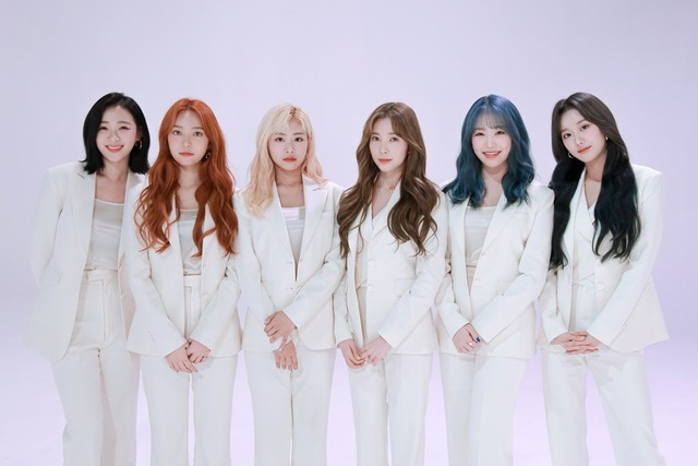 나은은 타이틀곡 LALALILALA에 대해 주문을 외우는 듯한 가사가 포인트인 곡이라며 특히 멤버 모두의 색깔을 만나보실 수 있는 킬링 파트들이 곳곳에 숨어 있으니 꼭 놓치지 말아 달라고 설명했다. /DSP미디어 제공