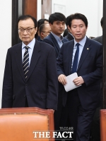 [TF포토] 최고위원회의 참석하는 이해찬 대표와 이인영 원내대표