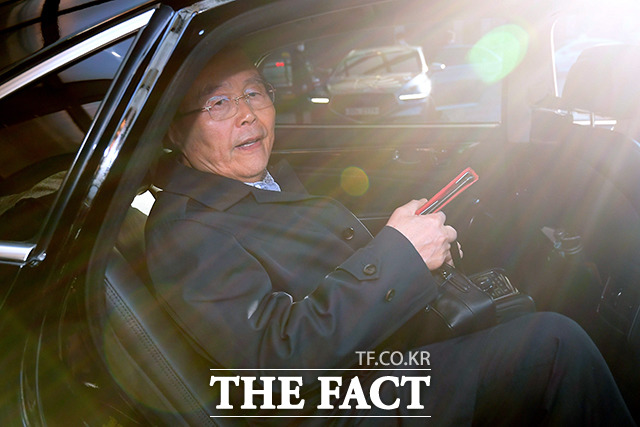 2020년 4월 23일, 미래통합당 비대위원장직을 고민중인 김종인 전 선대위원장.