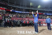  文대통령 'K야구 개막, 전 세계가 이목 집중'