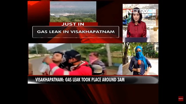 7일 로이터와 AFP통신, 인도 현지 매체 등 외신에 따르면 LG화학의 인도 폴리머스 공장에서 가스가 유출되는 사고가 발생해 주민 6명이 숨지고 수백명이 부상을 입는 사고가 발생했다. /인도 NDTV 유튜브 Gas Leak At LG Polymers Chemical Plant In Andhra Pradesh, Many Evacuated 영상 캡쳐