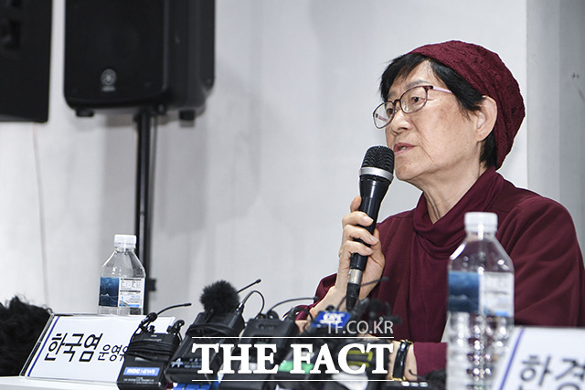 발언하는 한국염 정의기억연대 운영위원장련 발언을 하고 있다.