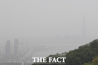 [TF포토] 미세먼지 '나쁨'…'월드타워는 어디로?'