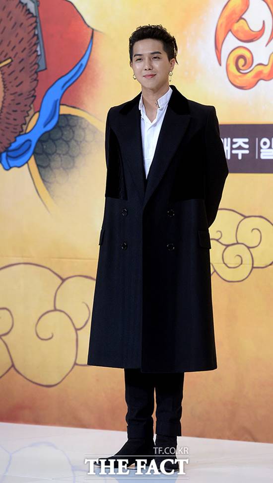 위너의 송민호가 지난 3일 양양의 클럽을 방문한 사실이 알려져 논란이 되고 있다. /임세준 기자