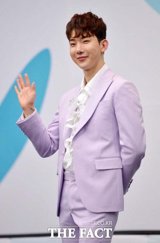 가수 조권이 클럽 출입 루머에 법적 대응을 시사했다. /더팩트DB