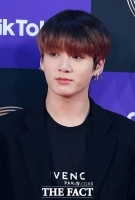  빅히트 '정국, 이태원 바 방문 맞아…깊이 반성 중'