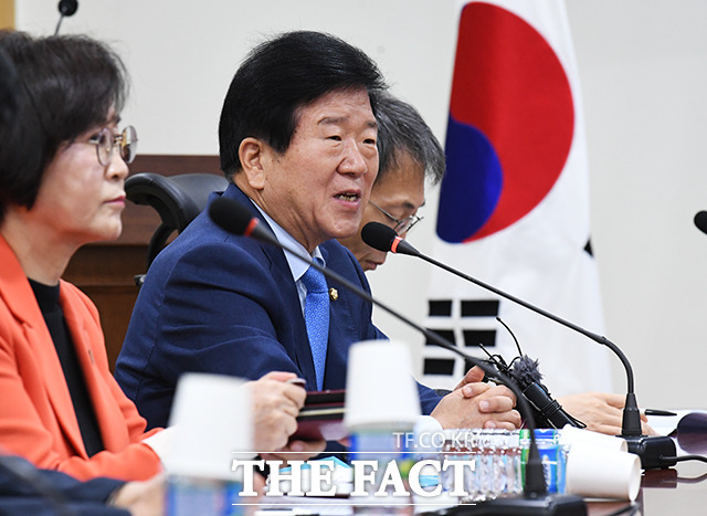 발언하는 박병석 더불어민주당 의원