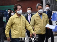 [TF사진관] 고3 등교 현장 점검하는 조희연 교육감