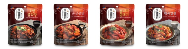 CJ제일제당은 상온 안주 간편식 브랜드 제일안주를 론칭하고 소양불막창, 순살불닭, 불돼지껍데기, 매콤알찜 등 총 4종의 신제품을 출시했다고 25일 밝혔다. /CJ제일제당 제공