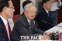 [TF포토] 인사말하는 손경식 경총 회장