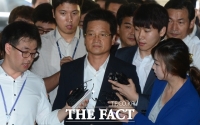  윤중천 2심도 징역5년6월…성범죄는 '면소'