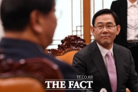 [TF포토] 여·야 원내대표 회동 참석한 주호영