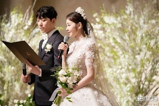 김보미(오른쪽)과 윤전일이 지난 7일 결혼식을 올렸다. 두 사람은 식 이후 각자의 인스타그램에 감사 인사를 전했다. /김보미 인스타그램