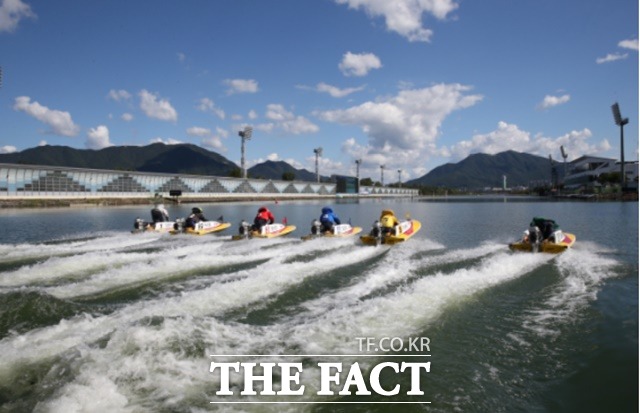 경정은 경주를 추리하는 데 있어 다른 스포츠 보다 더 복잡하고 다양한 데이터를 참고해야한다./경륜경정총괄본부 제공