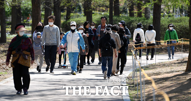 여행업계는 국내여행 틈새시장 공략에 나서고 있지만, 수익에는 큰 도움이 되지 않는다고 입을 모은다. /임세준 기자