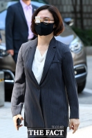 [TF포토] 법원 출석하는 정경심 교수