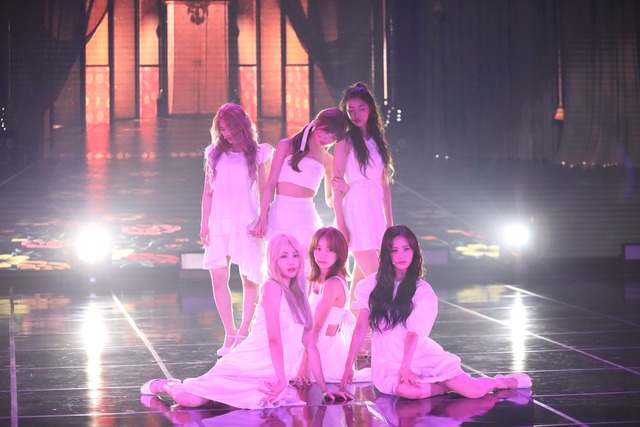 네이처는 타이틀곡 어린애 콘셉트를 퓨어 섹시라고 강조했다. /n.CH엔터테인먼트 제공