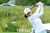 [TF포토] 고진영, '세계 랭킹 1위의 티샷'