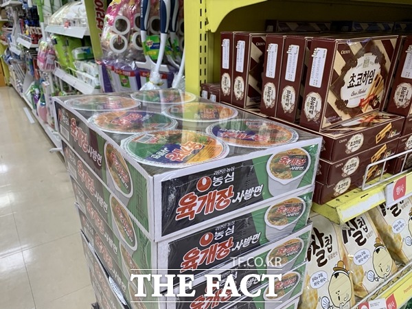 재포장금지법 시행이 예고되자 일각에서는 정부가 과도한 시장의 목소리와 동떨어진 법안 추진이라며 비판의 목소리가 나온다. /문수연 기자