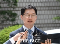 [TF현장] 닭갈비집 사장 한마디에 김경수 법정 '술렁'