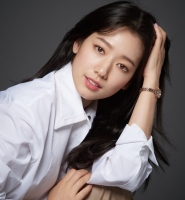  [TF인터뷰] '#살아있다' 박신혜, 좀비 세상의 '로코퀸'