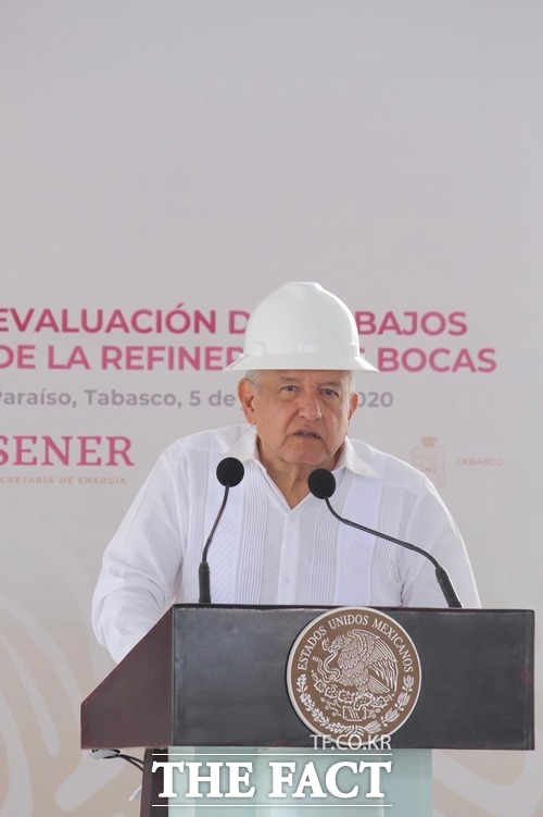 6월 초 멕시코 도스보카스 정유 프로젝트(Dos Bocas Refinery Project) 현장을 방문한 안드레스 마누엘 멕시코 대통령의 모습 /삼성엔지니어링 제공