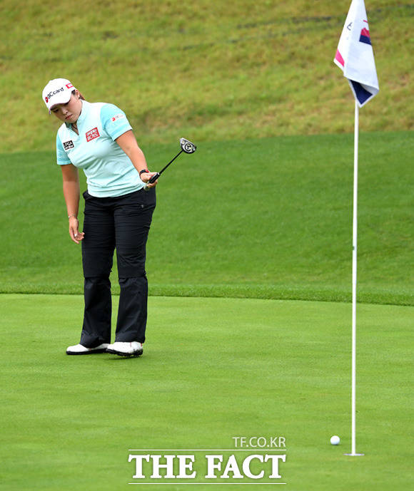 신중한 퍼팅을 하면...