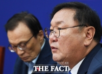 [TF포토] 모두발언 하는 김태년 원내대표