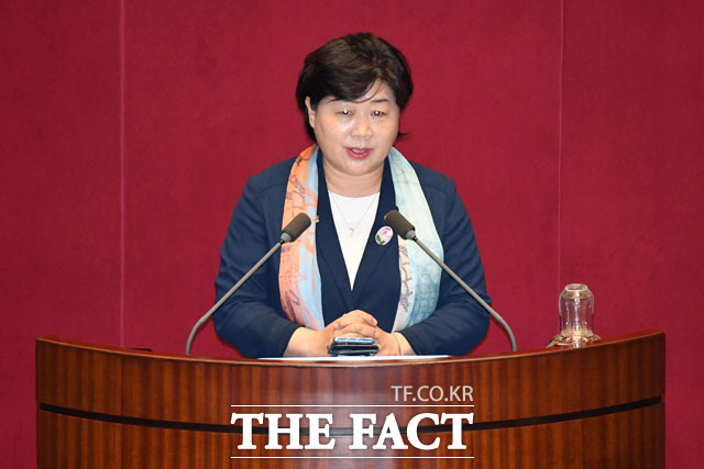 국회 행정안전위원장으로 선출된 서영교 더불어민주당 의원