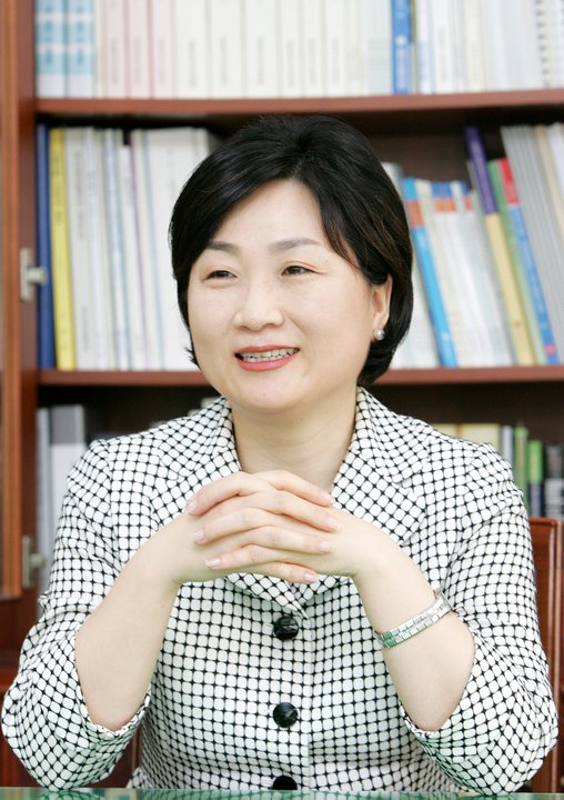 조기숙 이화여대 국제대학원 교수가 문재인 정부의 부동산 정책을 강하게 비판했다. /조기숙 홈페이지