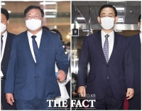 [TF사진관] 김태년-주호영, '21대 국회 원 구성을 위한 마지막 협상 시도'