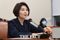 [TF포토] 전체회의 주재하는 한정애 위원장