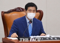 [TF포토] 산자위 전체회의 주재하는 이학영 위원장