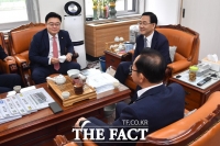  주호영 '민주당, 법사위 양보없어…일방적 국회 좌시 안 해'