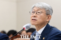 [TF포토] 질의 답변하는 최기영 장관